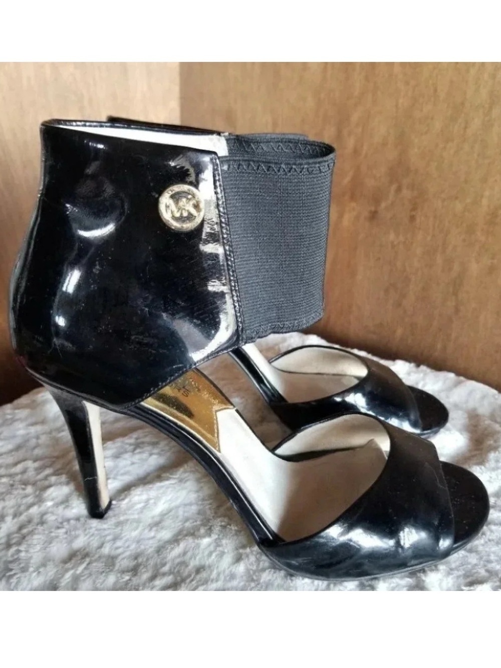 Micheal Kors Wide Stretch Strap Heels Peep Toe Black 8